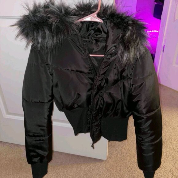 crop black winter coat with faux fur hood XS - Picture 1 of 5